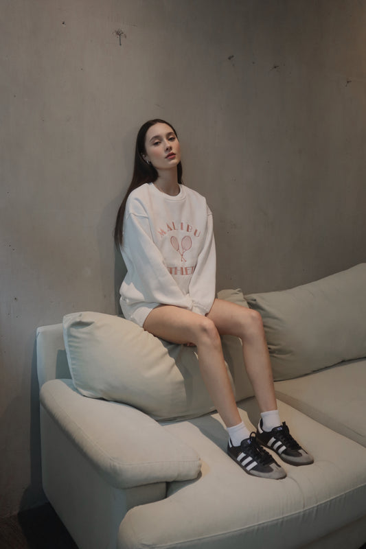 Pullover and shorts Set in White