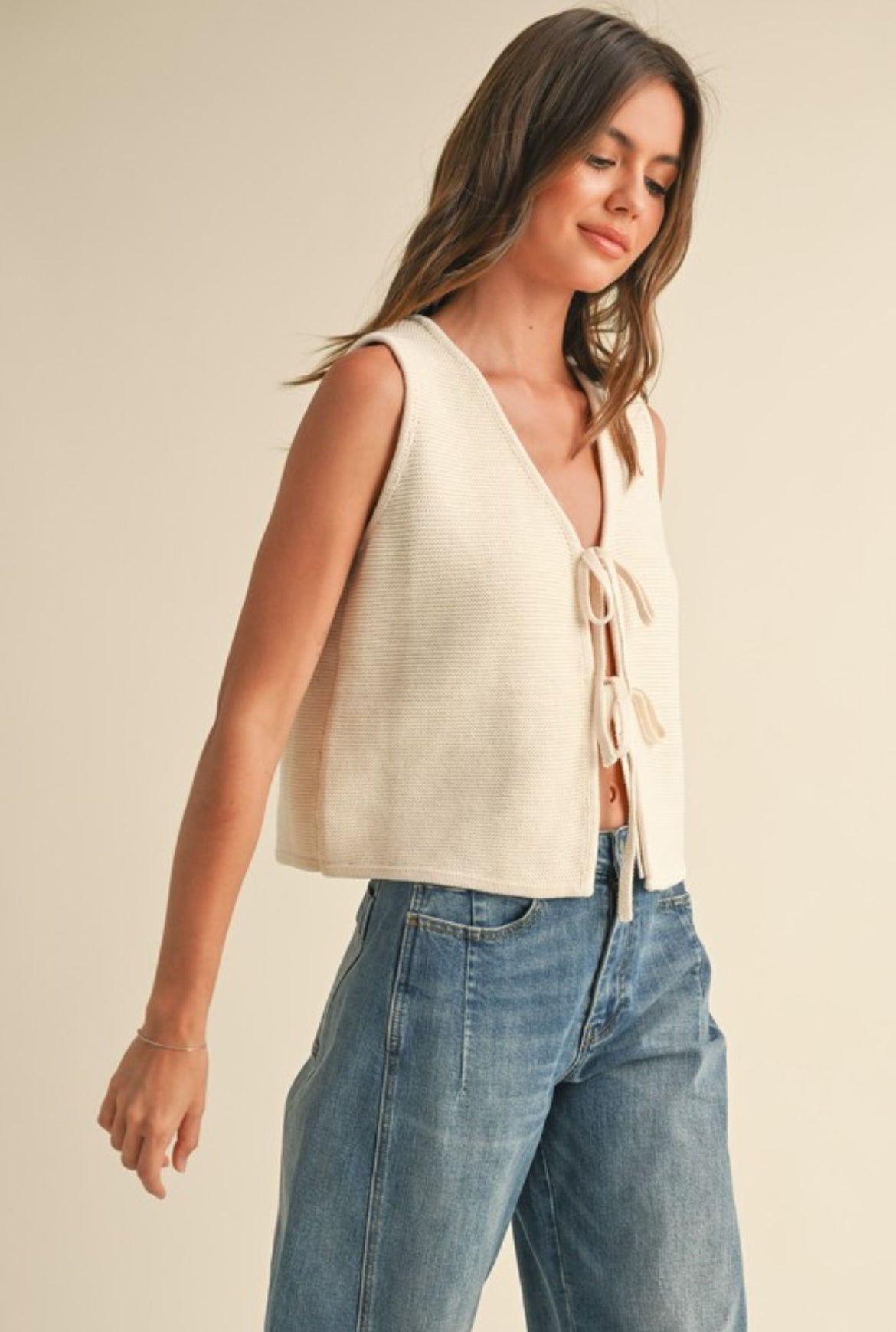 Front tie Knit Vest in Beige